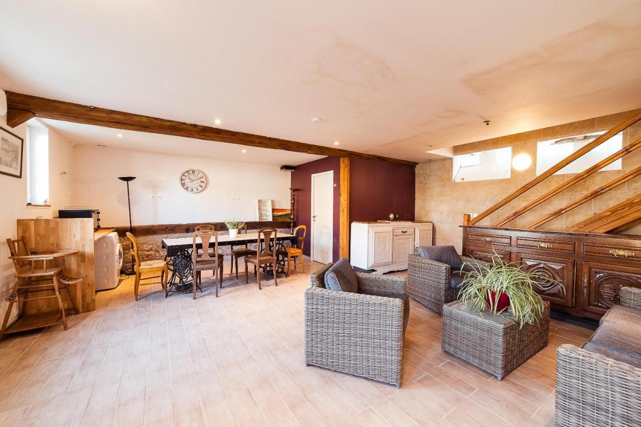 Studio Confortable, Parking Et Jardin Buchères Kültér fotó