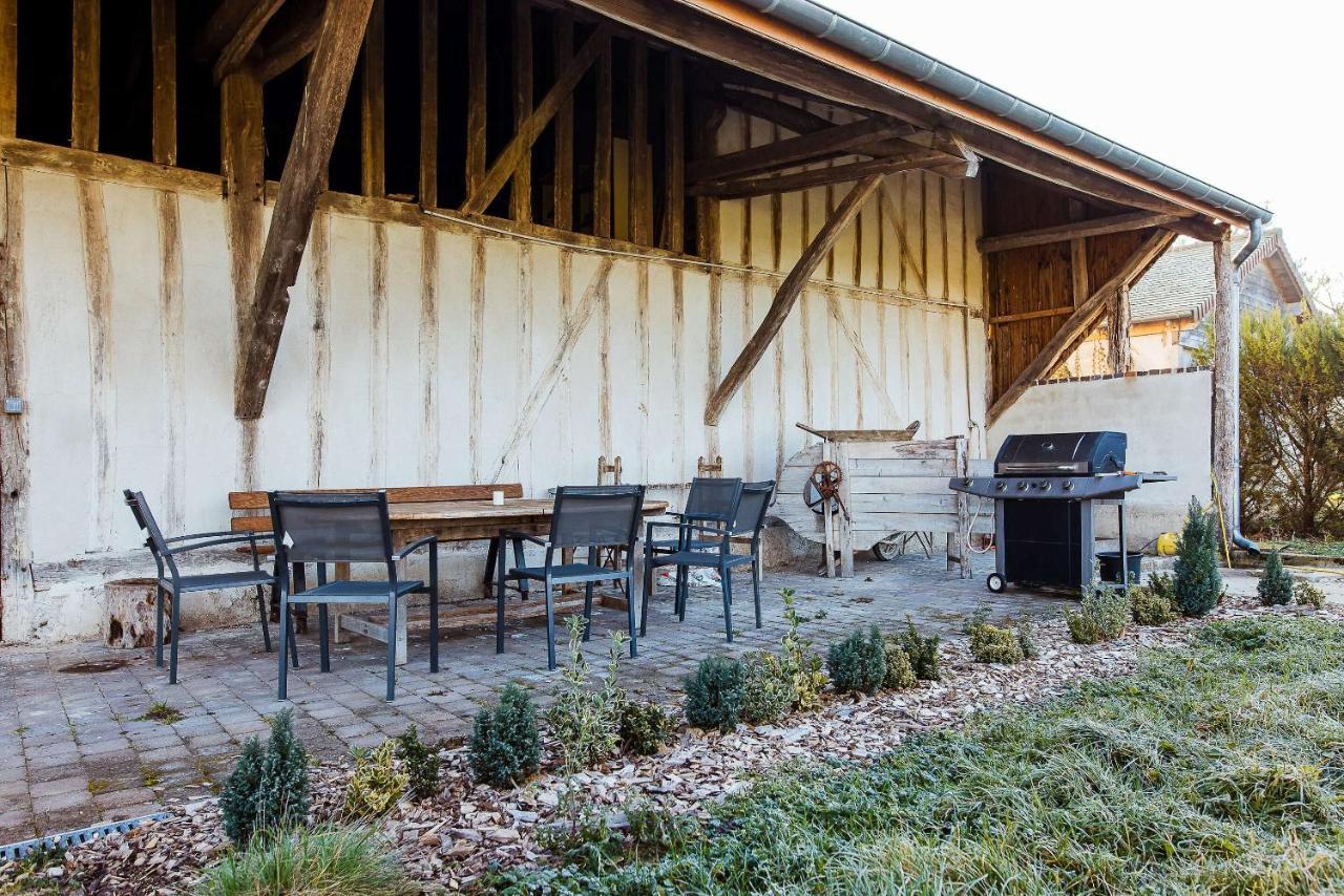 Studio Confortable, Parking Et Jardin Buchères Kültér fotó
